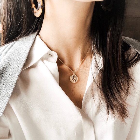 18k Gold Plated Coin Pendant Necklace - Picture 6 of 7